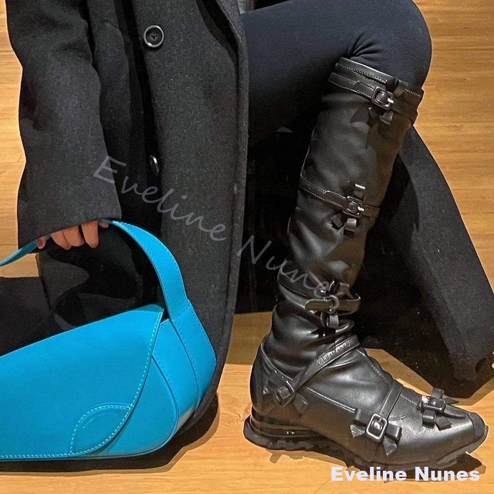 أحذية نسائية سوداء بمقدمة مدبب - مراجعة Leather Classic Strap وسعره