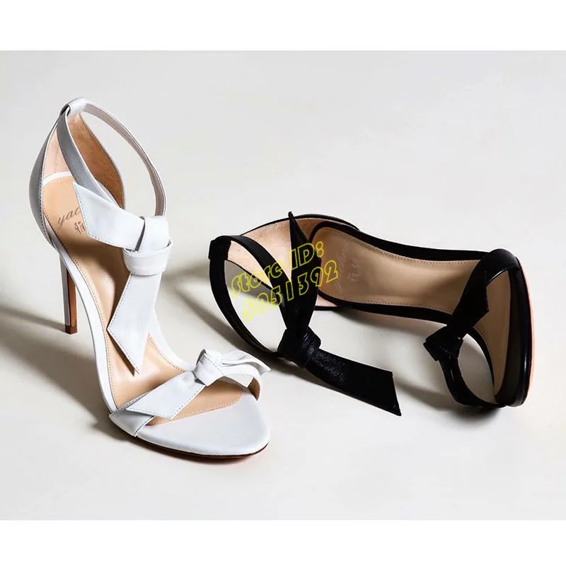 صنادل نسائية كلاسيكية جديدة بك - مراجعة Leather Classic Strap وسعره