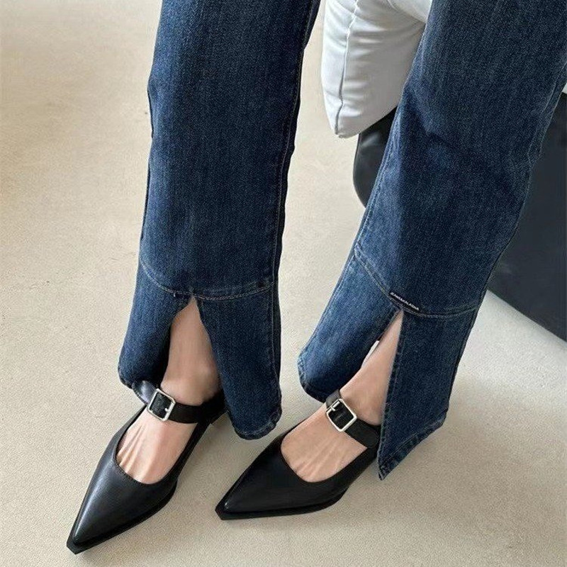 أحذية ماري جين النسائية الأنيق - مراجعة Leather Classic Strap وسعره
